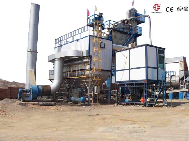 強制間歇式瀝(li)青混合料攪拌(ban)設備