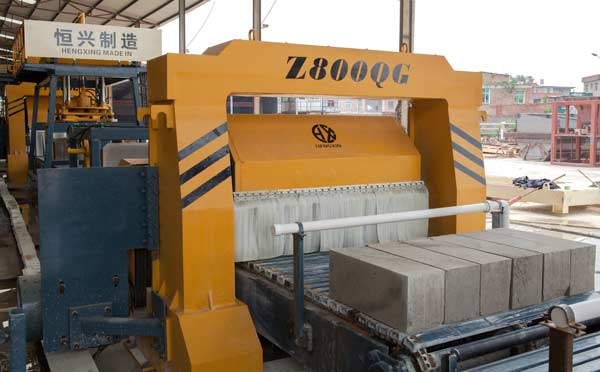 免蒸加(jia)氣磚設備(bei)廠家